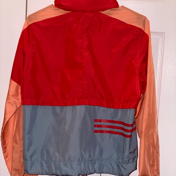 Cute zip-up windbreaker - Picture 2 of 2